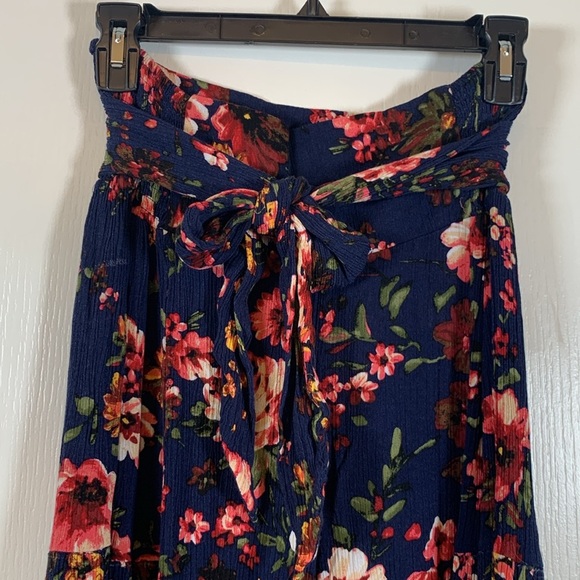 The BluIvy Blu Ivy Navy Blue Floral Wide Leg Pants Size Small EUC #VEG-0026 - Picture 4 of 6